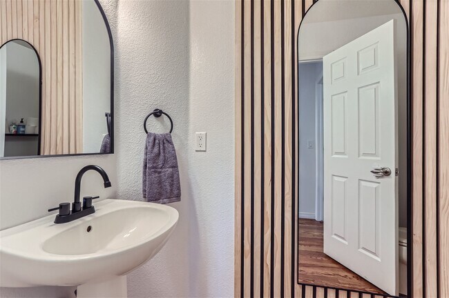 Building Photo - 5419 Cannon Mountain Way