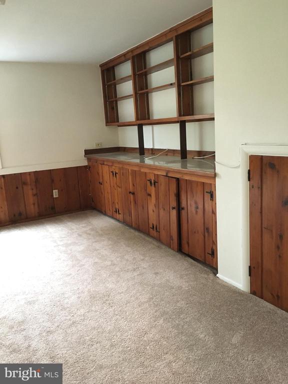 Building Photo - 9204 Bardon Rd