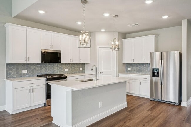 Building Photo - 113 Whitlow Dr