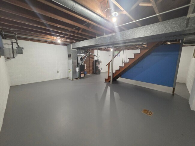 Building Photo - Updated 2-Bedroom Duplex for Rent – Kent, OH 44240