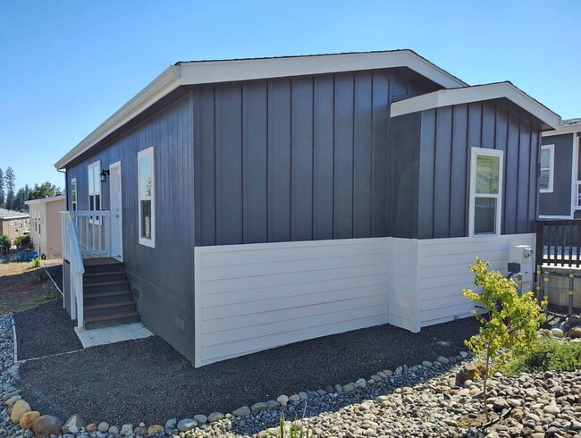 Building Photo - 6656 Pentz Rd