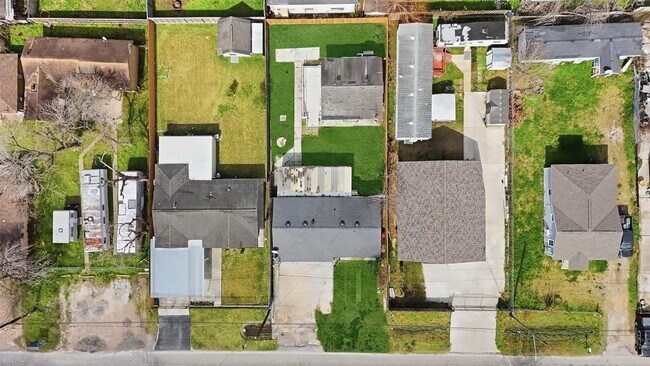 Building Photo - 3531 Cedar Hill Ln