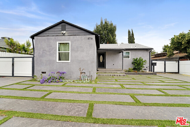 Building Photo - 6716 Etiwanda Ave