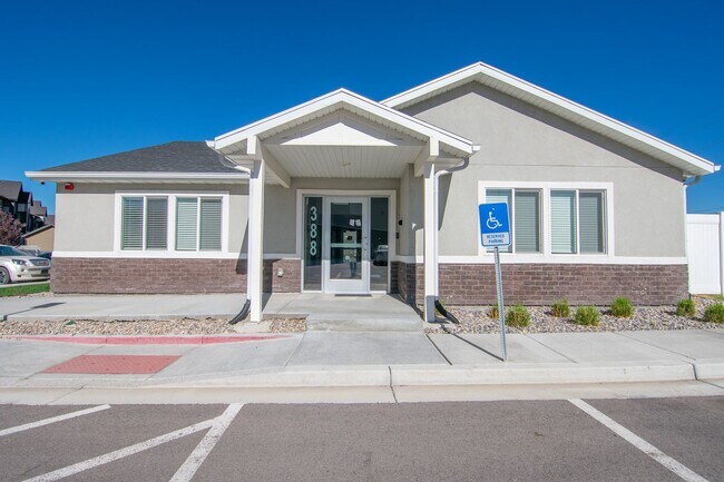 Building Photo - Beautiful 2-Bed, 2-Bath Apartment in Payso...