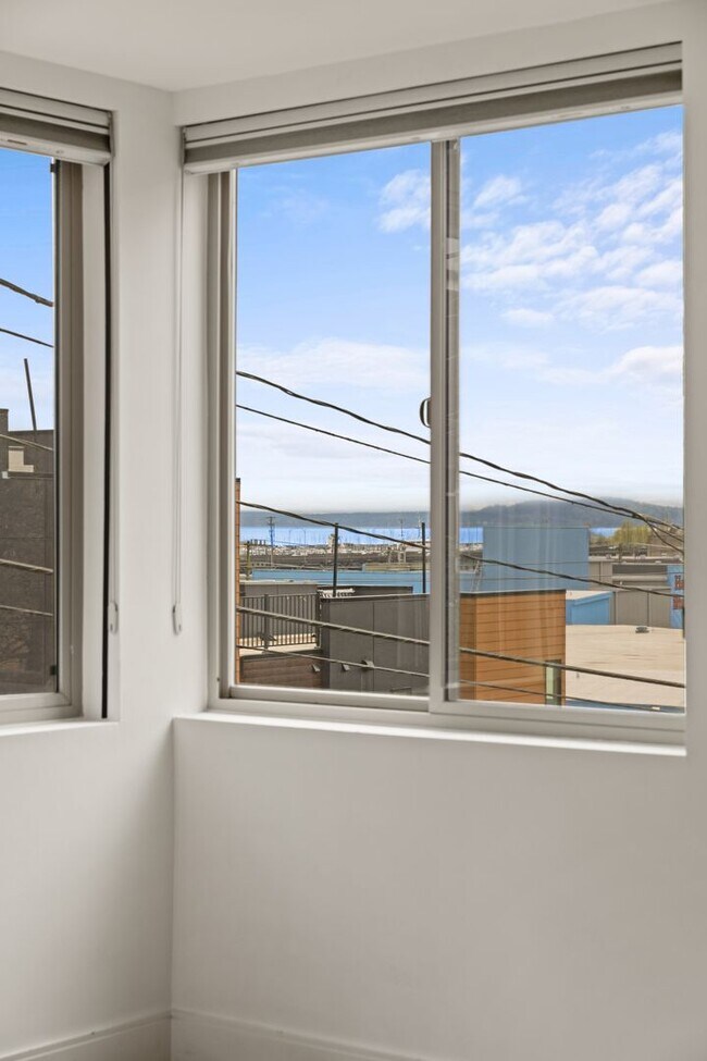 Building Photo - Stunning West Queen Anne Retreat with Iconic Puget Sound Views