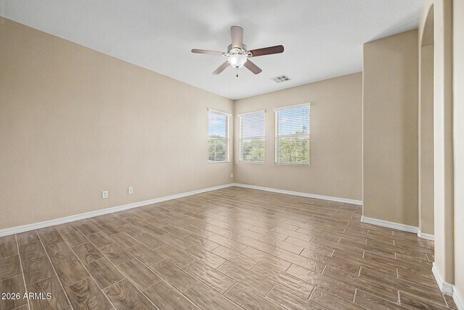 Building Photo - 15155 N 145th Ave