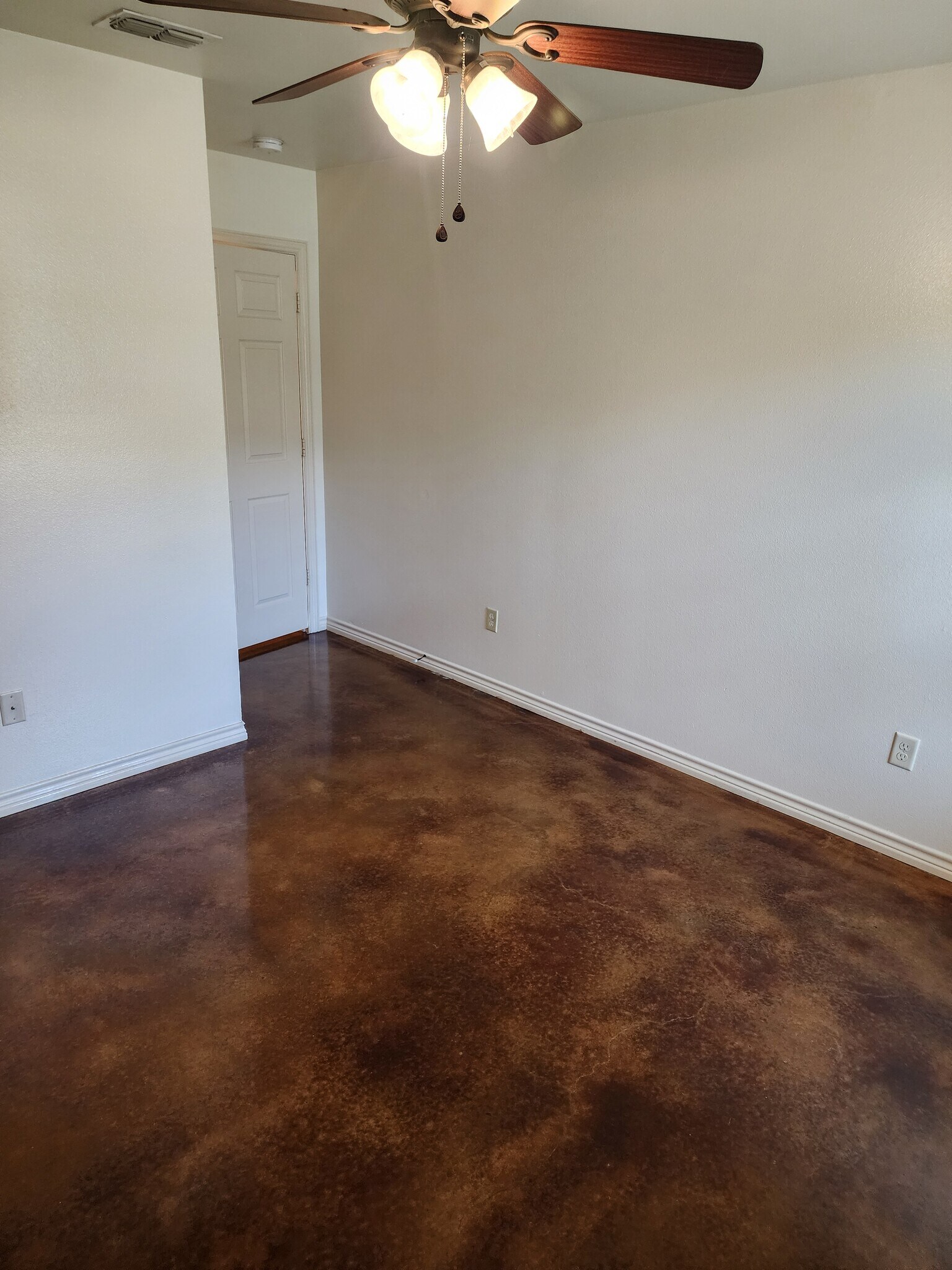 Building Photo - 13372 Country Meadow Ln