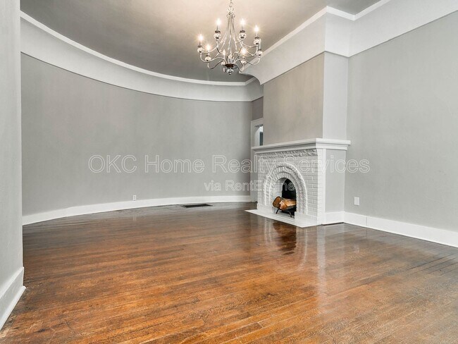 Building Photo - 1740 NW 11th St