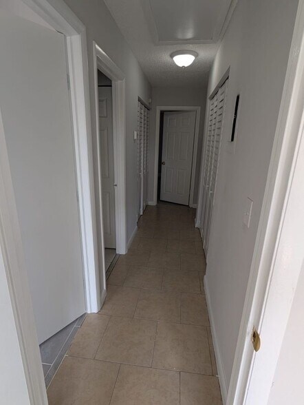 Building Photo - 4755 Orleans Ct