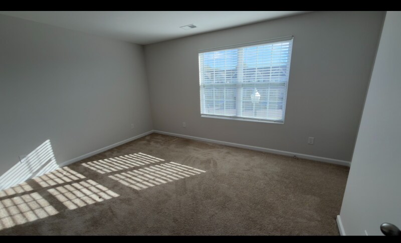 Building Photo - 529 Ellen Rd