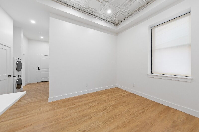 Building Photo - 101 Richmond St