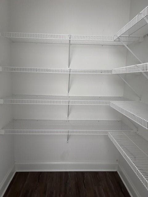 Building Photo - 1650 Albion Dr