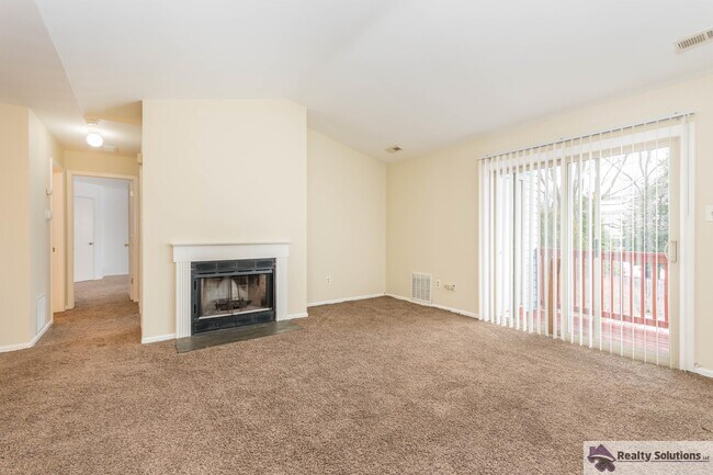 Building Photo - 514 Cascade Ct