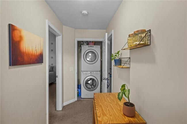 Building Photo - 31 Smith St