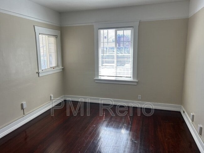 Building Photo - 222 River Rock St