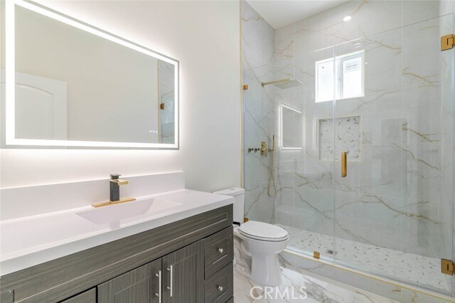 Building Photo - 10656 Nassau Ave