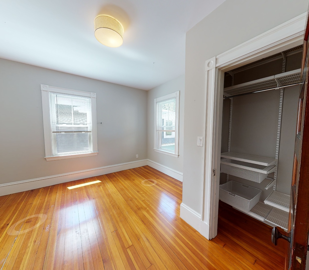 Building Photo - 107 Oxford St