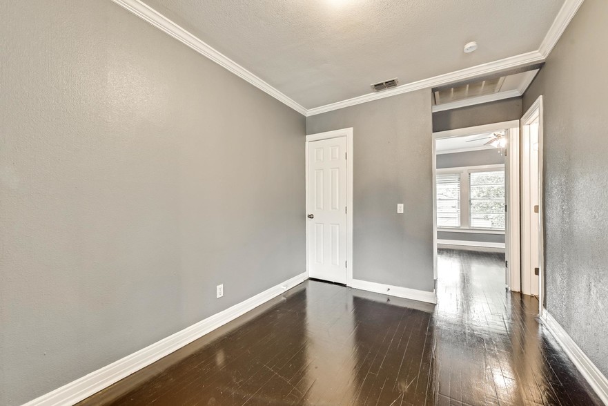 Building Photo - 4018 Herschel Ave