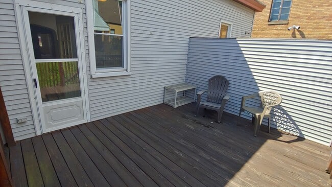 Building Photo - *Spacious 1BD/1BA 2nd Floor Apartment for rent in Dormont*