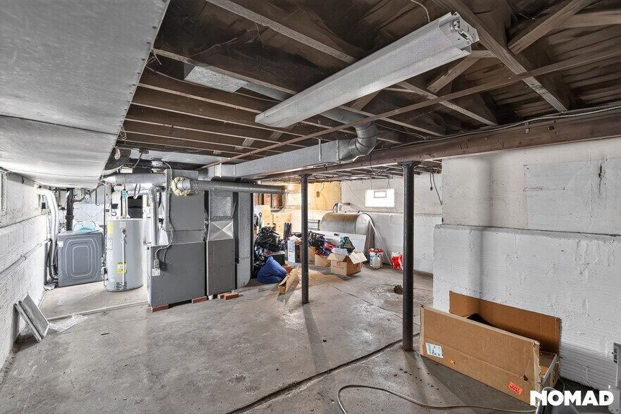 Building Photo - 150 Stillwell Ave
