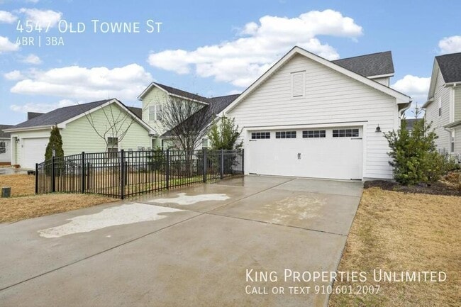 Building Photo - 4547 Old Towne St