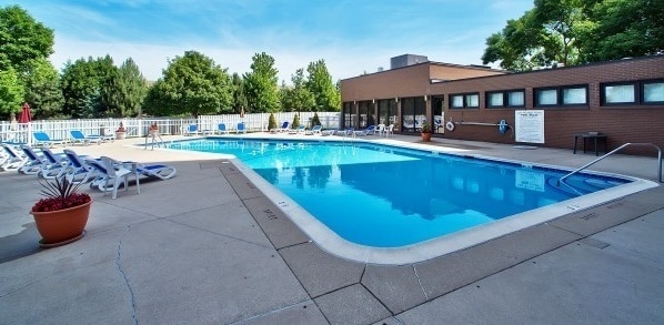Building Photo - 6340 Americana Dr