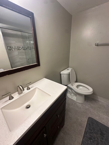 Building Photo - 8xxx Barrett Rd