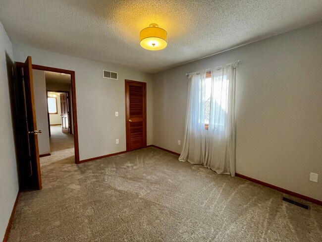 Building Photo - Home for Rent by Capital Property Management