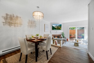 Building Photo - 105 146th Ave SE