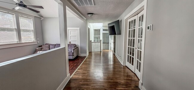 Building Photo - 1389 Agnes Pl