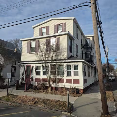 Building Photo - 91 Main Ave