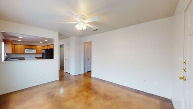 Building Photo - FREE DECEMBER RENT!!!