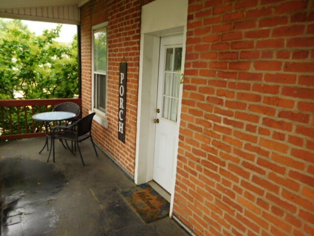 Primary Photo - 502 Lehman St
