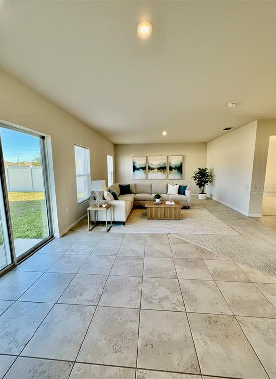 Building Photo - 1221 Lexington Ln