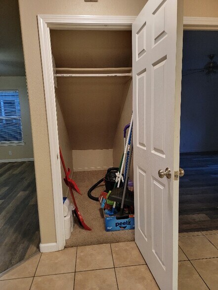 Hall/Coat/Den Closet - 525 W 1st Ave
