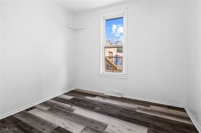 Building Photo - 2387 29th St SW