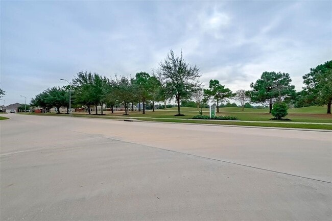 Building Photo - 15023 Russet Bend Ln