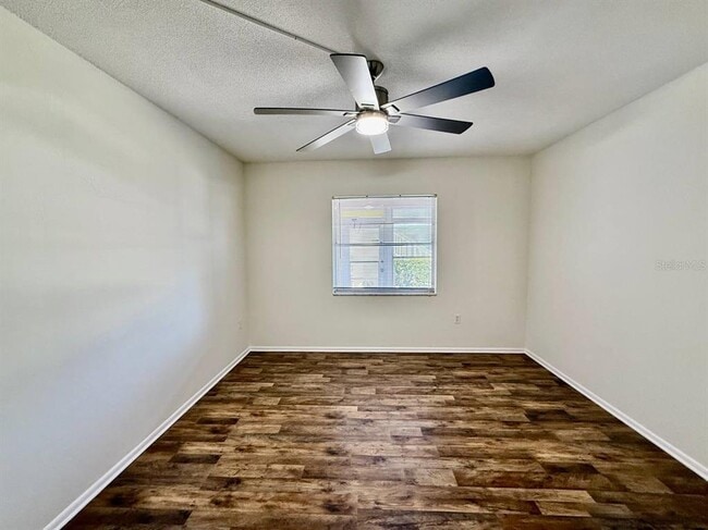 Building Photo - 3460 32nd Ave N