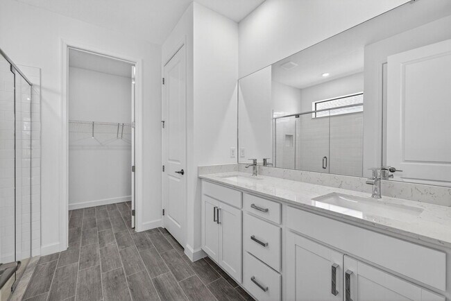 Building Photo - 10644 NW Wilgrove Lane