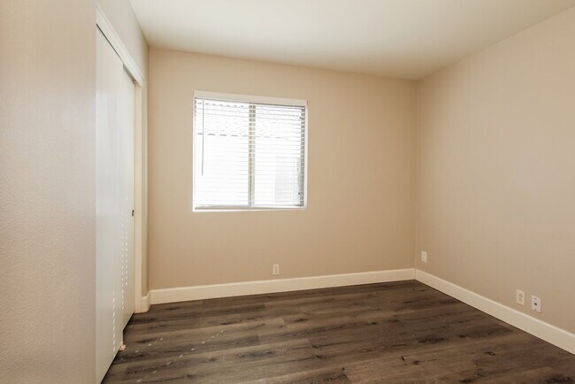 Building Photo - 15746 W Young St