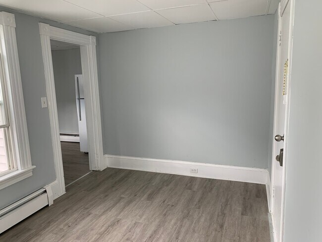 Building Photo - 44 Bemis Rd