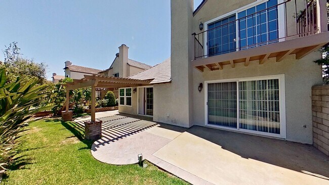 Building Photo - 1013 Powell Dr
