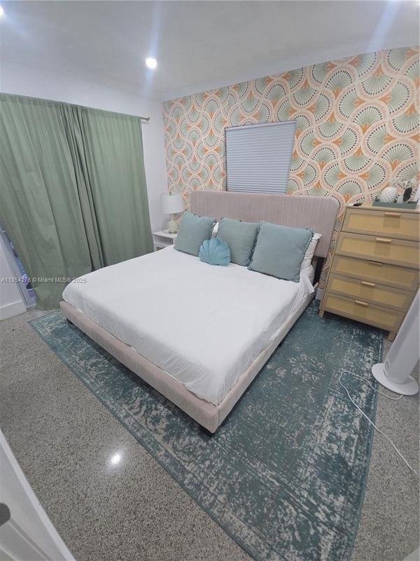 Building Photo - 305 NE 27th St