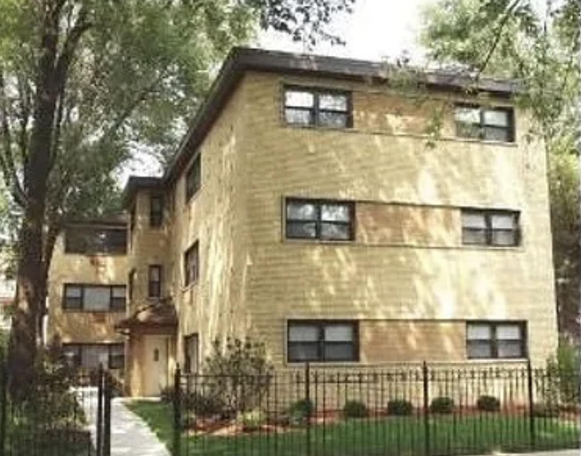 Building Photo - 1348 W Chase Ave