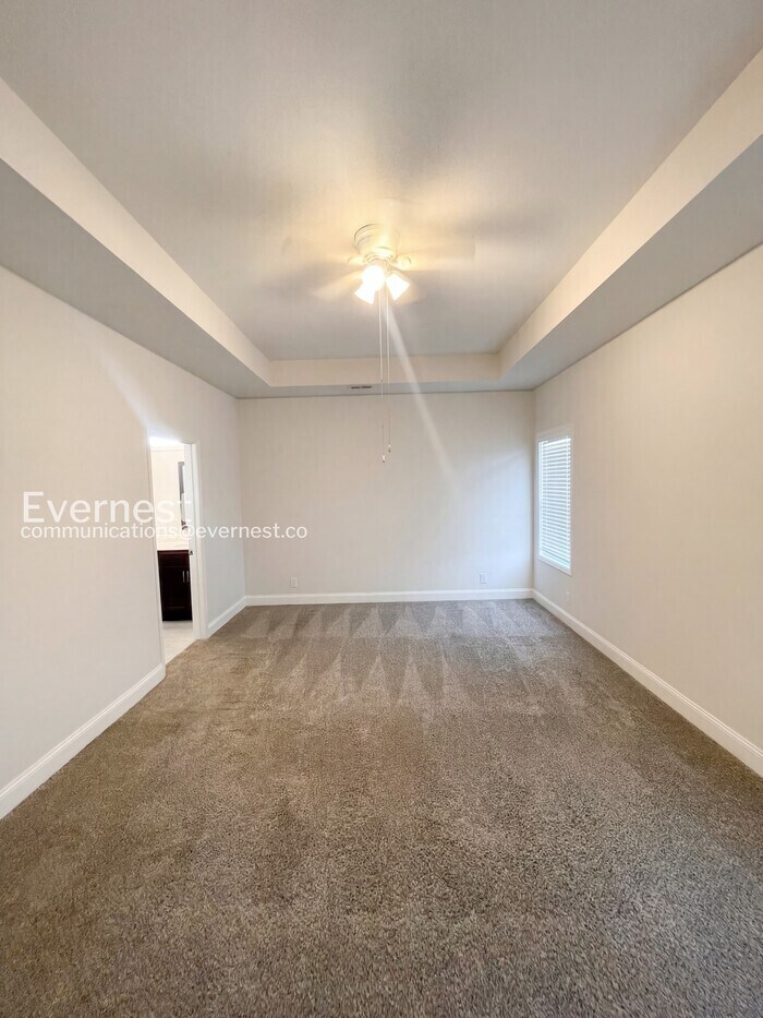 Building Photo - 817 Marksman Ct