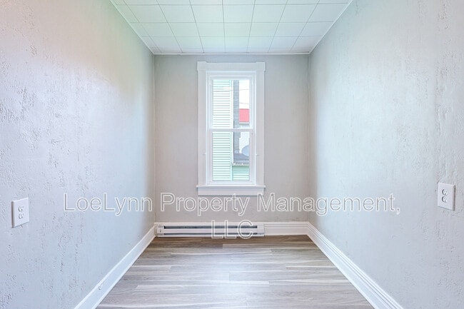 Building Photo - 14210 Temple St