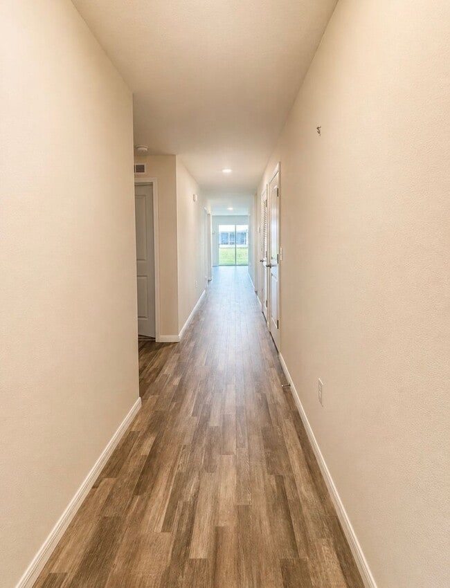 Building Photo - Spacious 4-Bedroom Home for Rent in Palm Bay!
