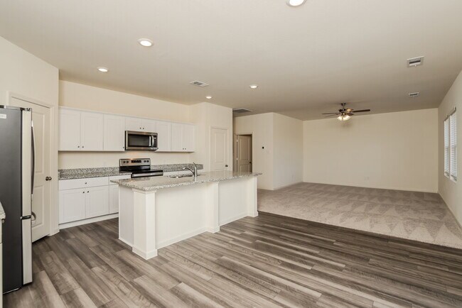 Building Photo - 1811 Pueblo St