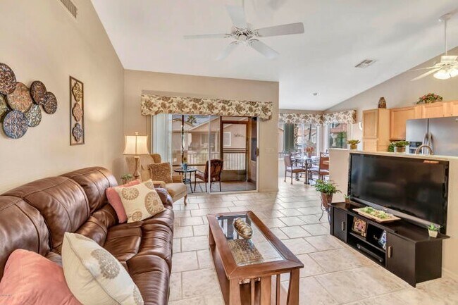 Building Photo - AVAILABLE OCTOBER - UNFURNISHED HOME IN SU...
