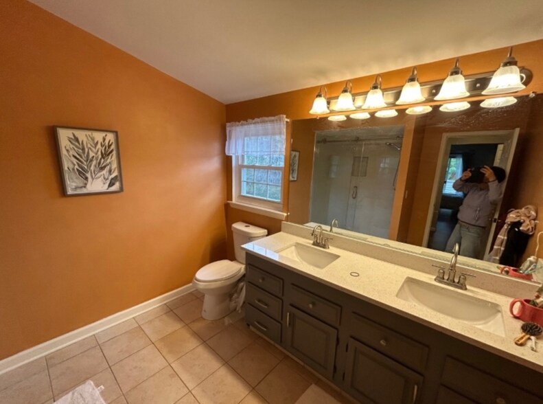 Building Photo - 31 Encampment Dr